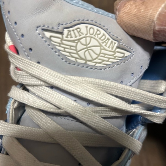 J. Balvin/Jordan Collaboration Shoe 2022 - Picture 7 of 9